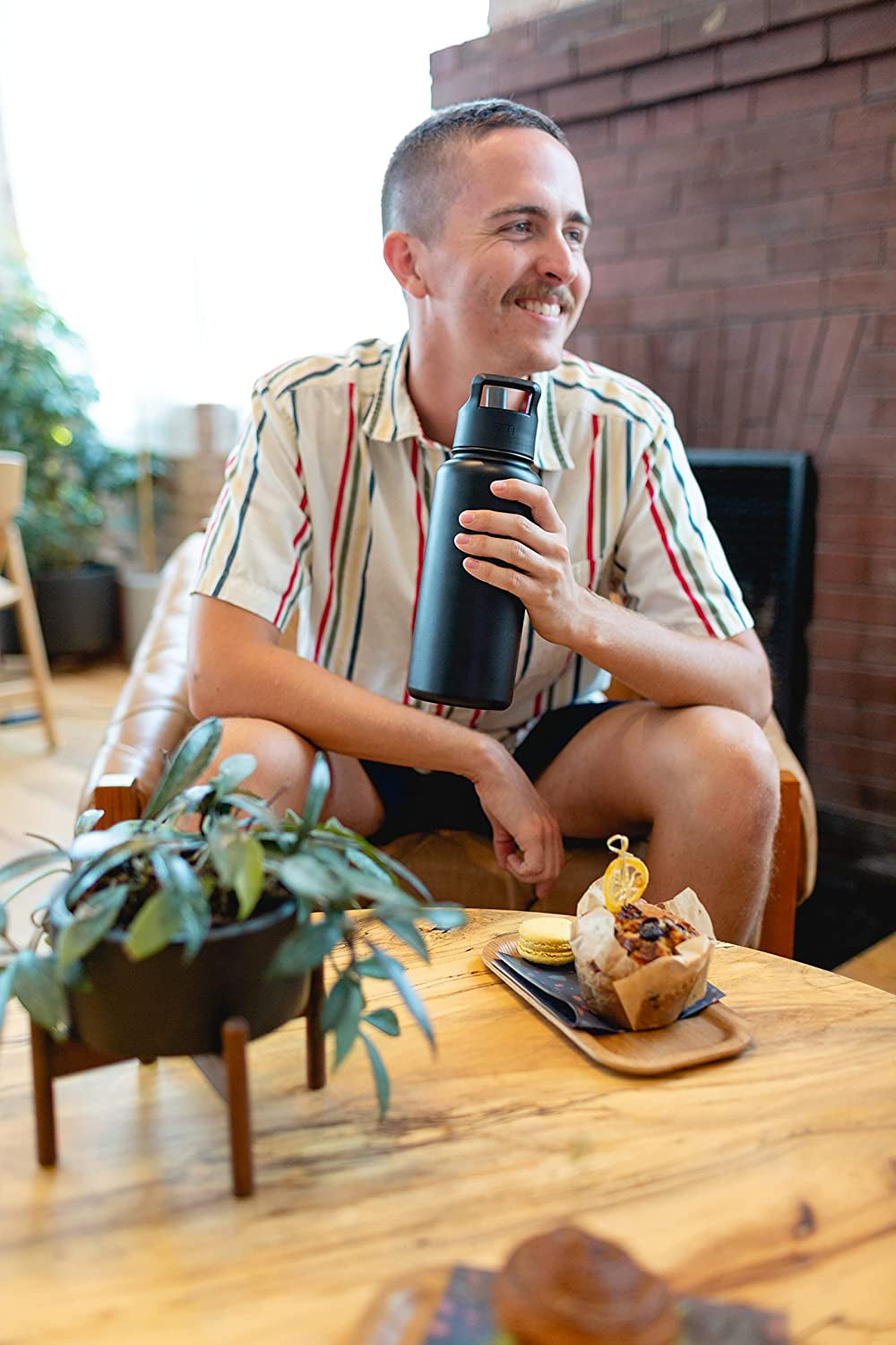 Water Bottle with Straw and Chug Lid Vacuum Insulated Stainless Steel Metal Thermos Bottles | Reusable Leak Proof Bpa-Free Flask for Sports Gym Summit Collection 32Oz, Midnight Black