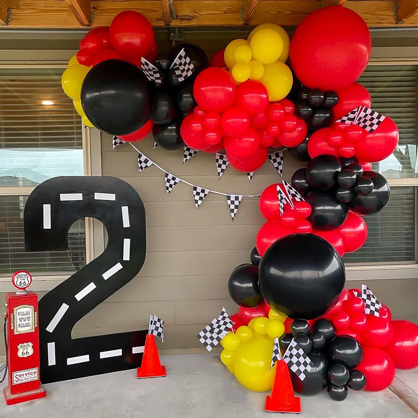 129Pcs Red Balloons Different Sizes 18 12 10 5 Inch for Garland Arch, Premium Red Latex Balloons for Birthday Party Wedding Valentine'S Day Baby Shower Party Decoration