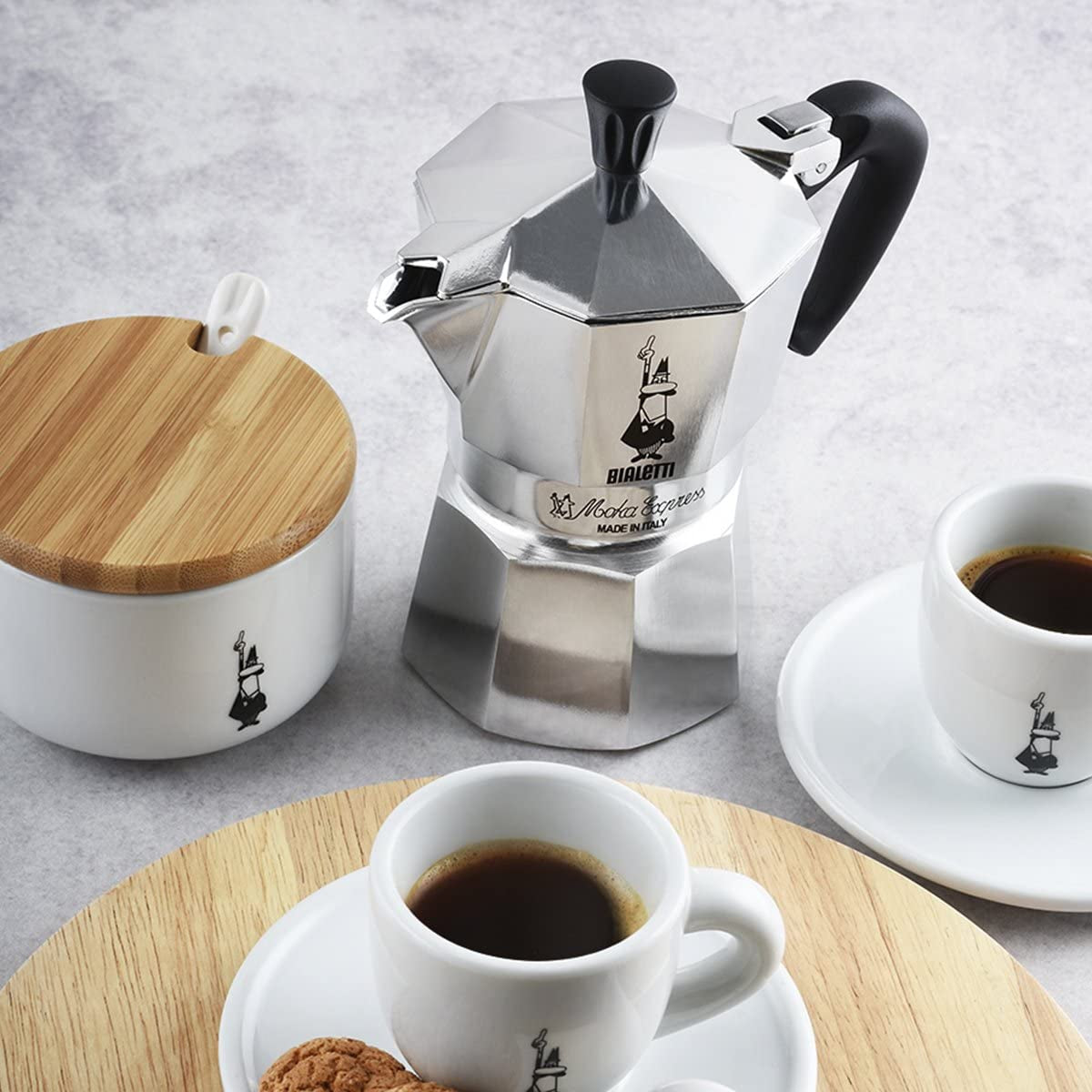 - Moka Espress: Iconic Stovetop Espresso Maker, Makes Real Italian Coffee, Moka Pot 6 Cups (6 Oz), Aluminium, Silver