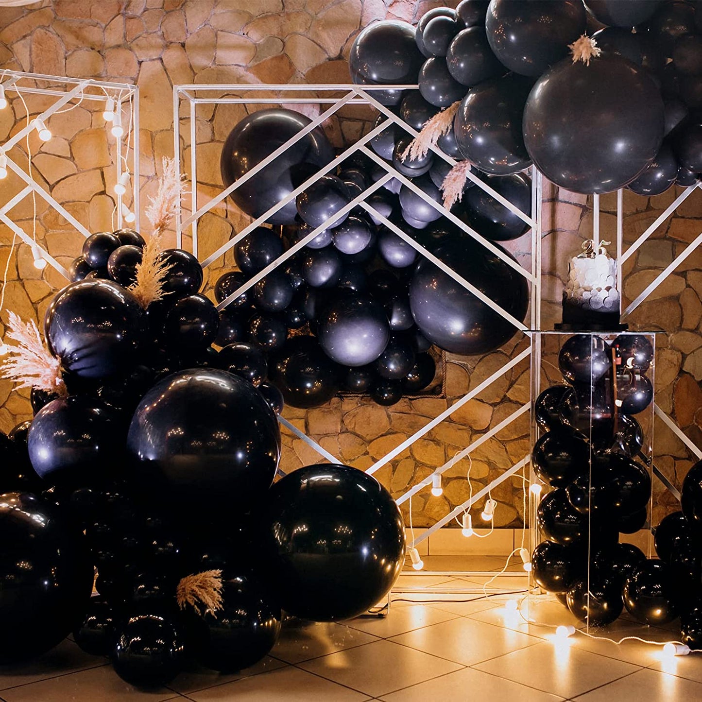 129Pcs Black Balloons Latex Balloons Different Sizes 18 12 10 5 Inch Party Balloon Kit for Birthday Party Graduation Baby Shower Wedding Holiday Balloon Decoration