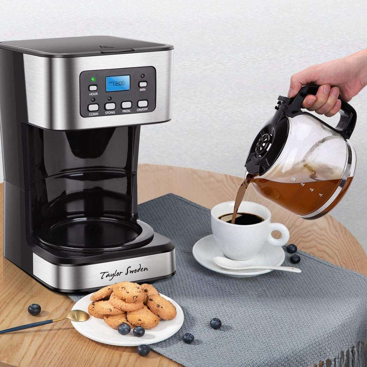 Programmable Coffee Maker, 4-12 Cups Drip Coffee Machine with Glass Carafe, Regular & Strong Brew, Pause & Serve for Home and Office